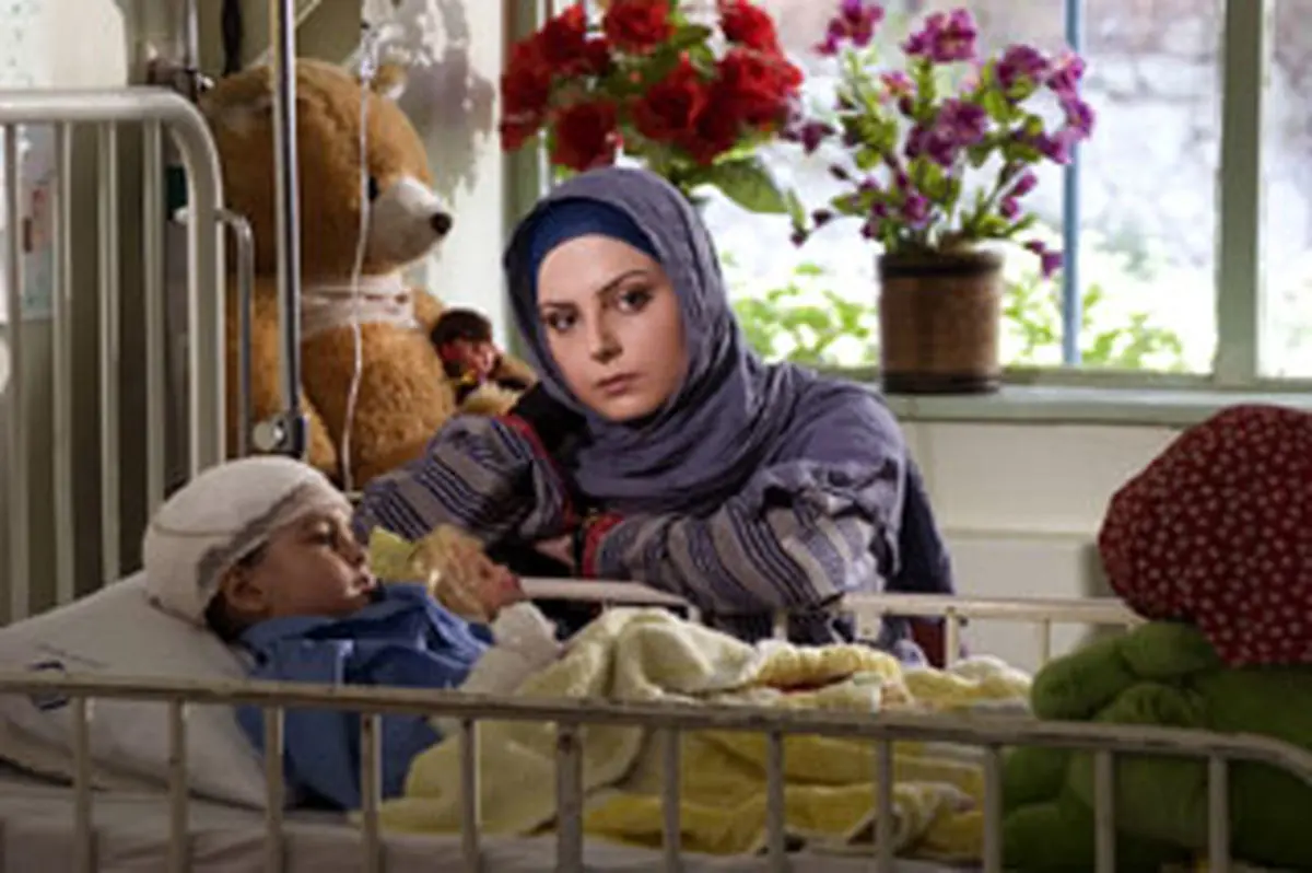 مجموعه تلویزیونی "یک لحظه دیرتر" روی آنتن شبکه تماشا