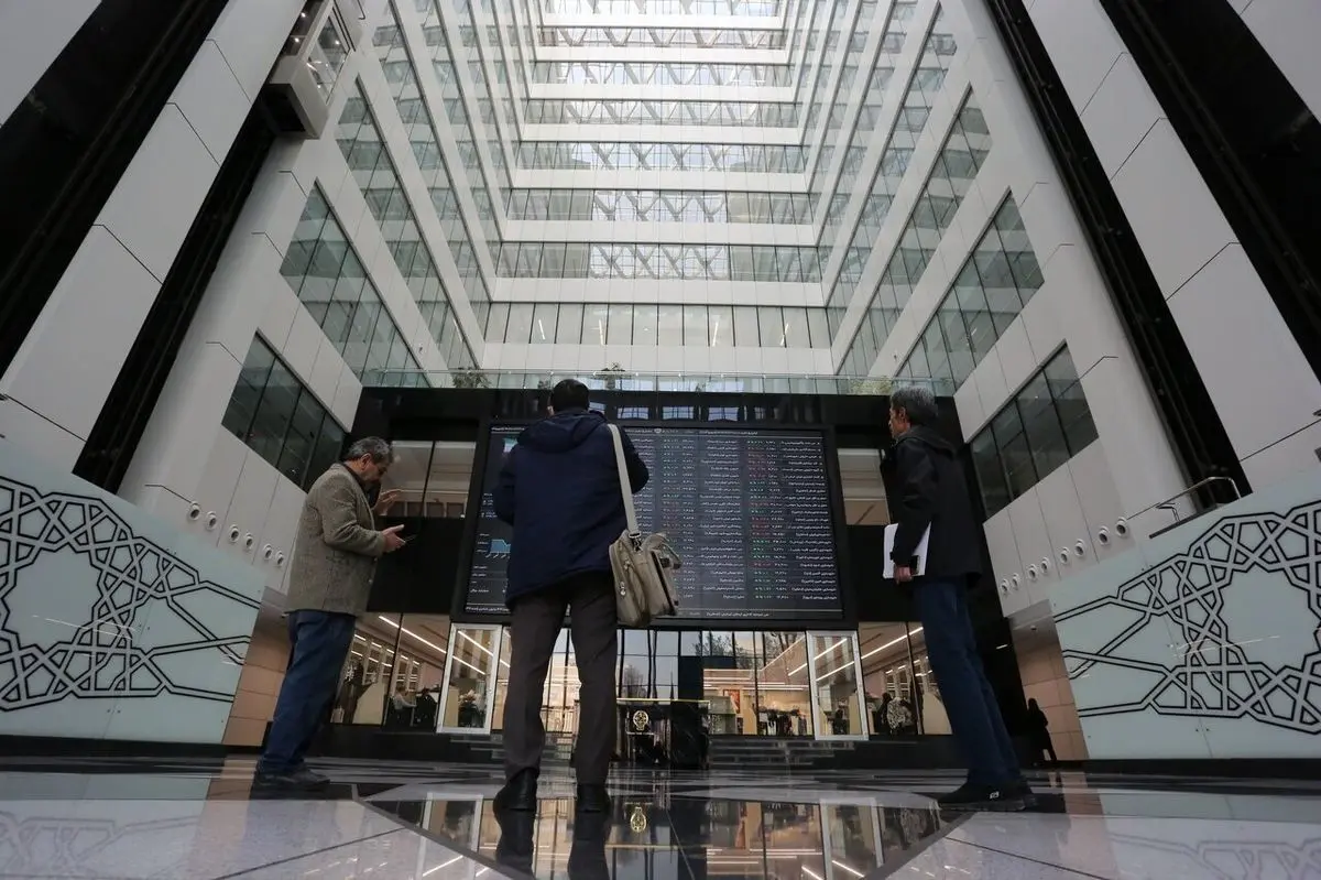 بورس تهران  وارد کانال ۳.۳ میلیون واحدی شد