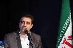 قادر آشنا: جشنواره تئاتر فجر با نگاه باز به هنر برگزار می‌شود