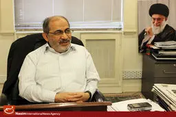 هرگاه رهبری را می‌بینم انگار به امام نگاه می‌کنم