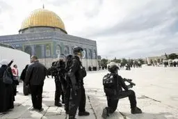 بازداشت 6 جوان فلسطینی در مسجد الاقصی