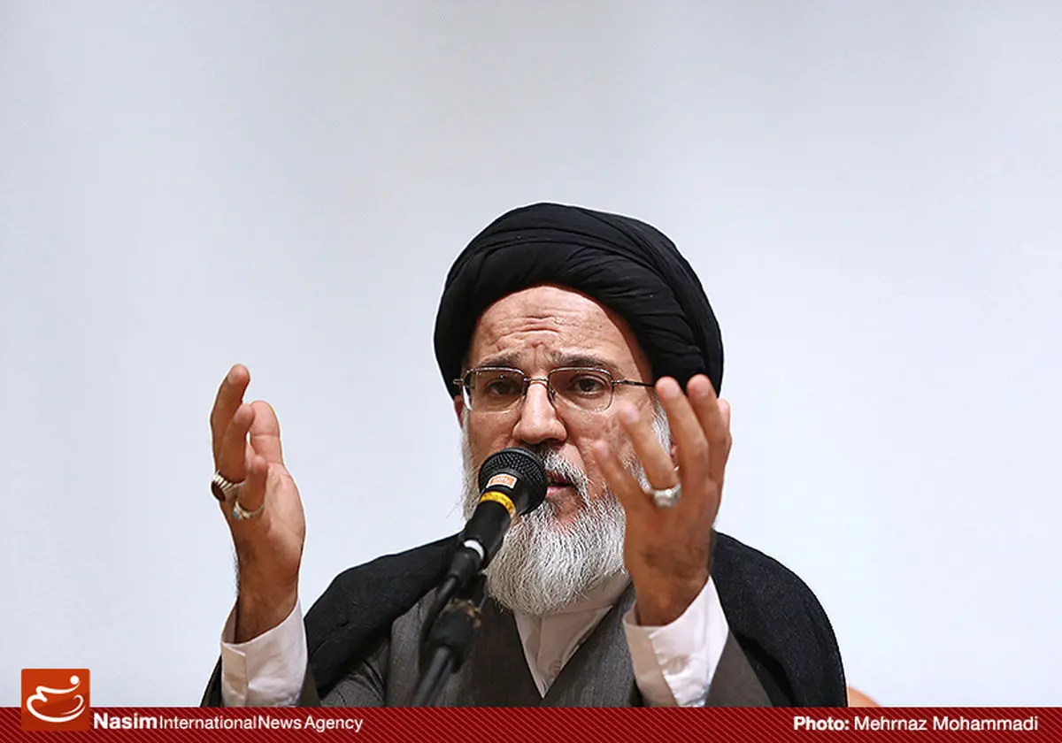 انقلاب اسلامی ایران روزنه ای برای عبور از حجاب‌های مدرنیته غرب است