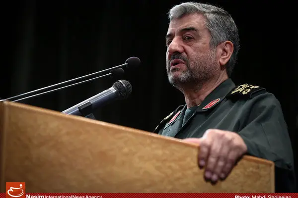 حضور فرمانده سپاه در برنامه شبکه یک