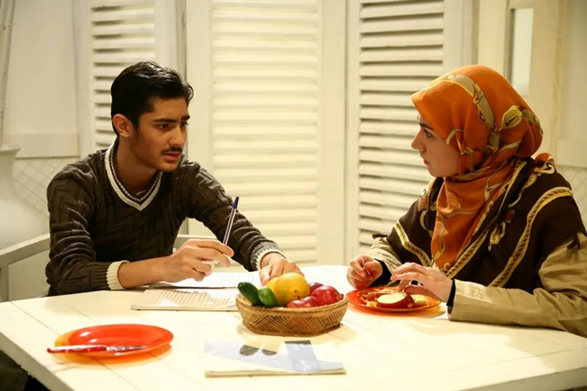 پخش مجموعه "من چه کاره‌ام"