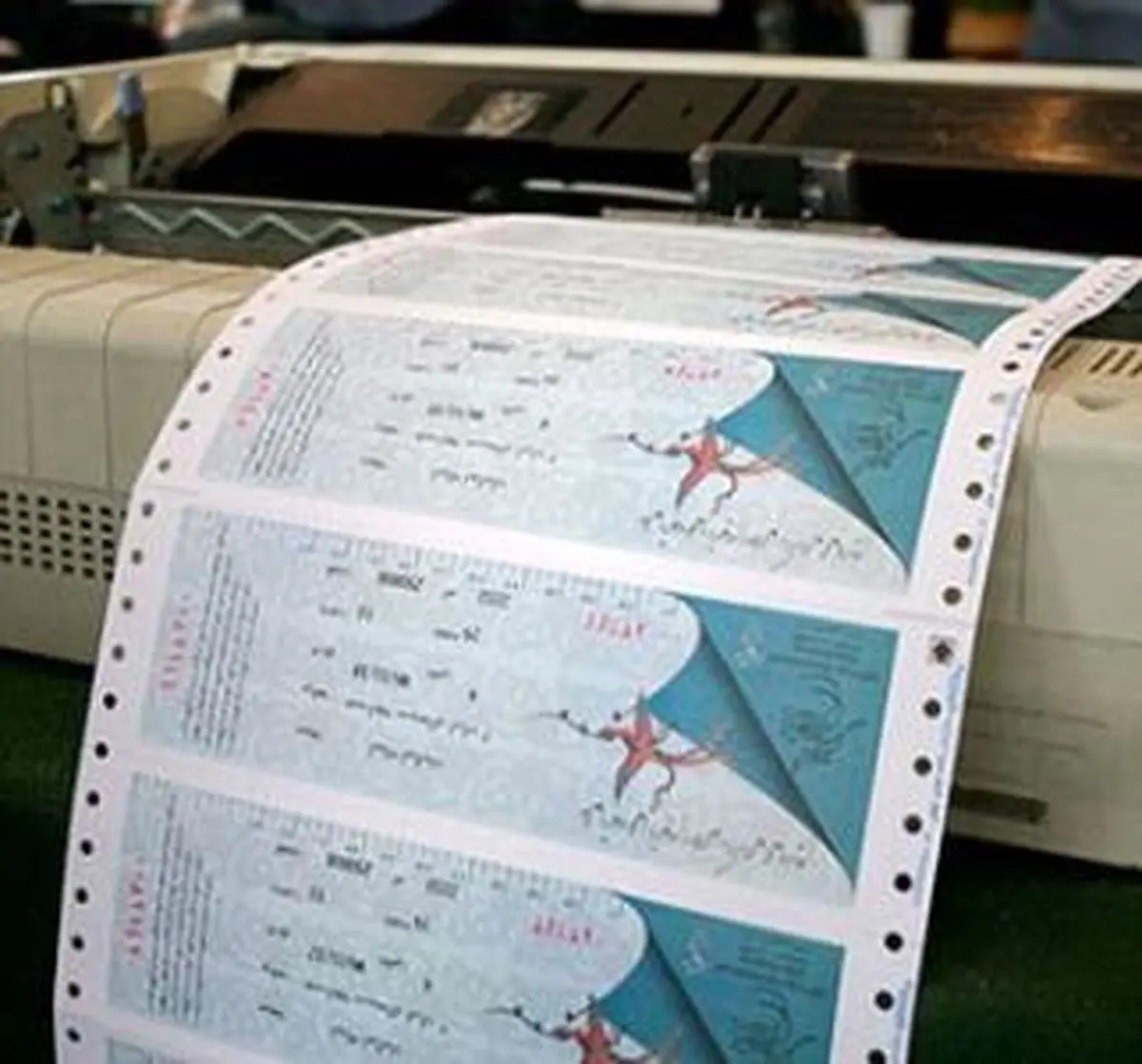 آزادسازی نرخ بلیت هواپیما در برخی مسیر‌ها موجب کاهش قیمت هم می‌شود