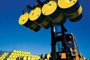 آژانس بین‌المللی انرژی اعلام کرد: حجم صادرات نفت ایران به میزان قبل از توافق هسته‌ای ژنو بازگشت