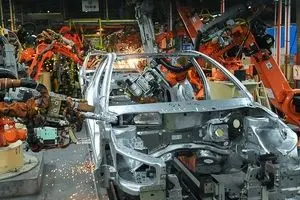 سه کشور چین، ‌آمریکا و ژاپن نصف خودروی جهان را تولید می‌کنند/