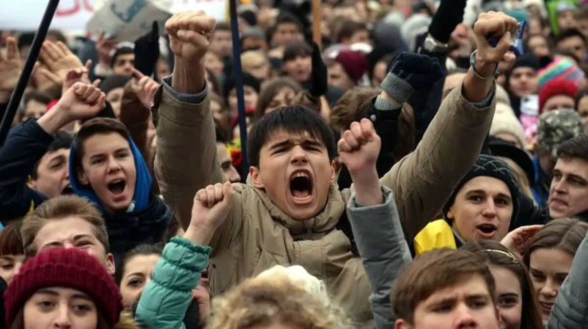 نیروهای دفاع مردمی "اسلاویانسک" دو نیروی سیا را دستگیر کردند