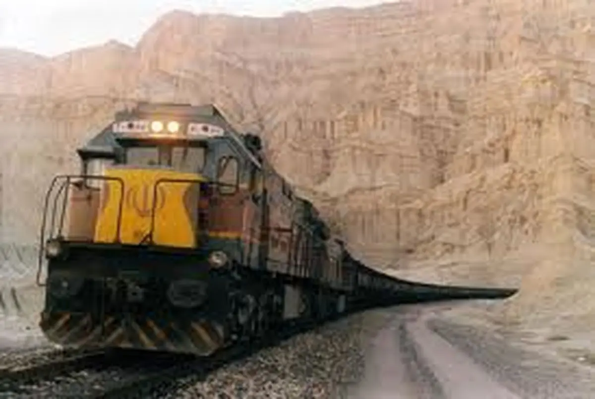 معاون برنامه‌ریزی راه‌آهن: هدف‌گذاری امسال رشد ۲۰ درصدی حمل کالا توسط ریل است