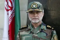 فرمانده کل ارتش از یگانهای موشکی و توپخانه‌ای خنداب اراک بازدید کرد