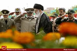 حضور رهبر معظم انقلاب در دانشگاه امام حسین(ع)