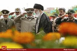 حضور رهبر معظم انقلاب در دانشگاه امام حسین(ع)