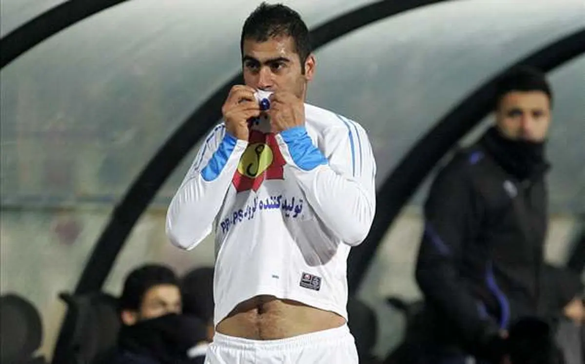 مازیار زارع قرارداد خود را با ملوان تمدید کرد