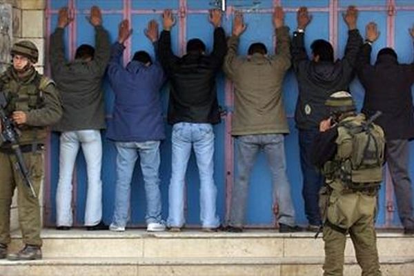 ۵۲۰۰ اسیر فلسطینی دست به اعتصاب غذا زدند