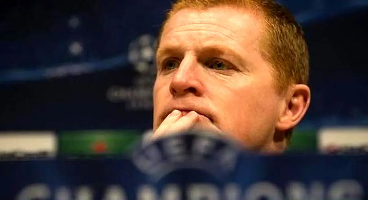 مربی تیم سلتیک اسکاتلند از سمت خود کناره‌گیری کرد