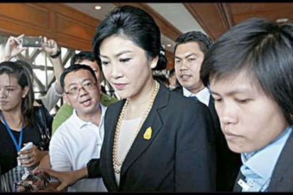بازداشت نخست‌وزیر سابق تایلند در هاله‌ای در ابهام است