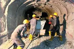 دبیر خانه معدن ایران، شفاف‌سازی قوانین لازمه توسعه معادن را خواستار شد