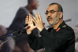 سردار سلامی:‌ سپاه شعله‌های فتنه‌ها را خاموش و امنیت را فراهم کرد