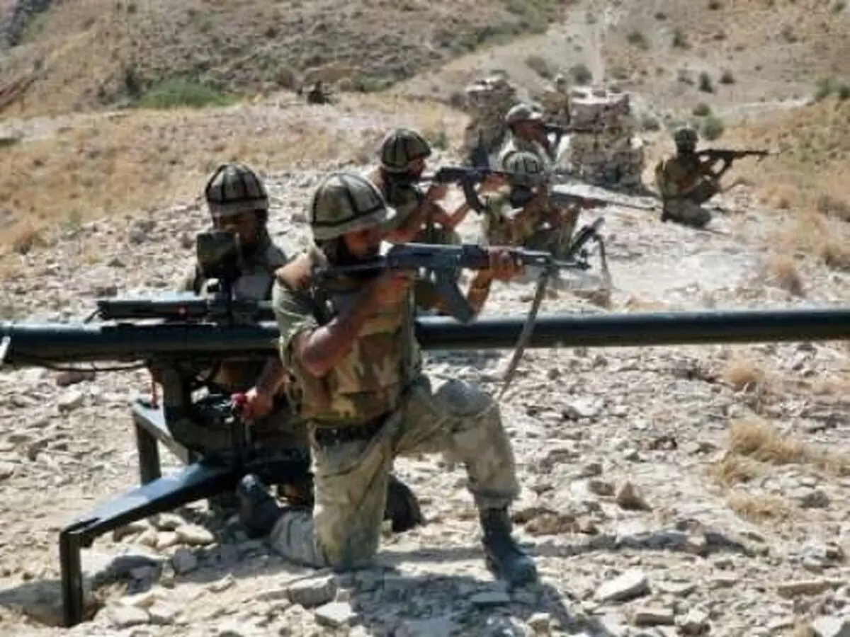 درگیری عناصر مسلح و سربازان پاکستانی ۱۵ کشته بر جای گذاشت