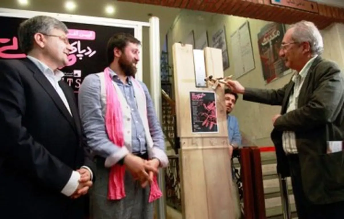 مجید سرسنگی: امیدوارم بندناف تئاتر از دولت قطع شود