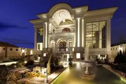 پنت‌هاوس‌های ۲۰ میلیاردی با دیوارهای طلا كوب