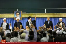 گزارش تصویری:: دیدار مسئولان نظام، سفیران و نمایندگان كشورهای اسلامی با رهبر معظم انقلاب
