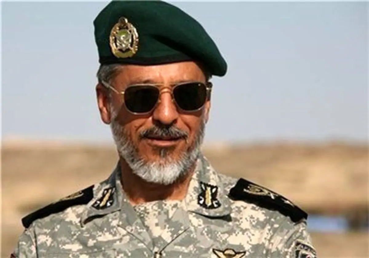 دریادار سیاری:  نیروی دریایی یک کشتی ایرانی را از چنگ دزدان دریایی نجات داد
