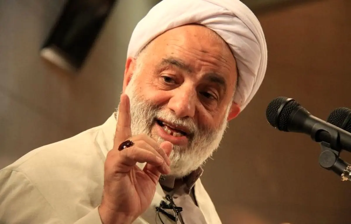 حجت‌الاسلام قرائتی: مسئولان فکری برای مساله بالا رفتن سن ازدواج کنند