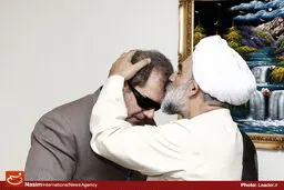 نمایندگان رهبر معظم انقلاب از جانبازان تجلیل کردند