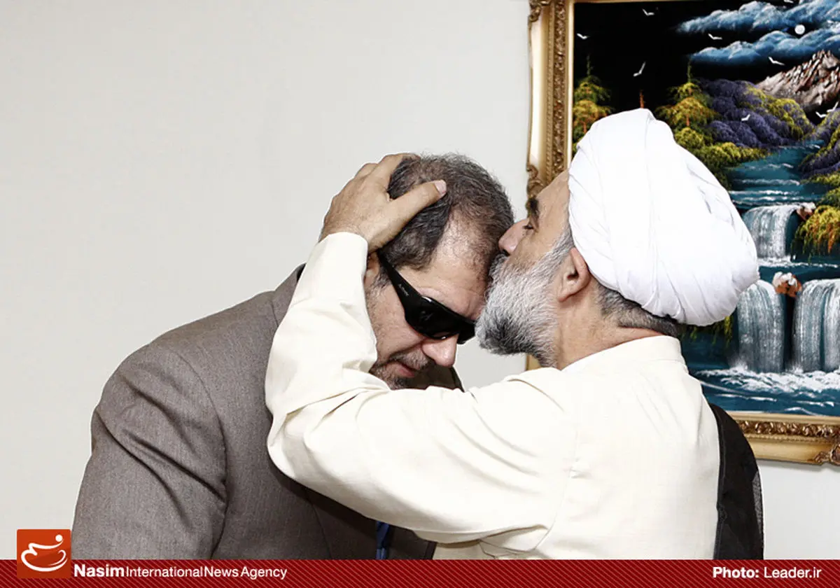 نمایندگان رهبر معظم انقلاب از جانبازان تجلیل کردند