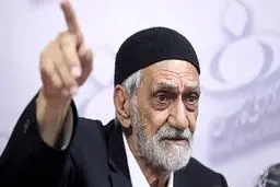 راوی ۱۵ خرداد ۴۲: رهبر انقلاب نه تنها رهبر کشور ما بلکه رهبر یک چهارم جمعیت کل جهان است