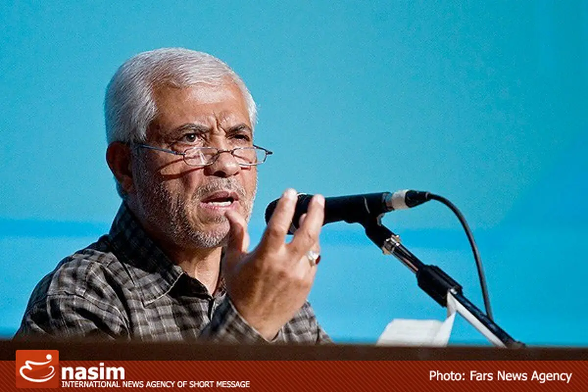 اصغر طاهرزاده: انقلاب اسلامی تجلی اراده‌ الهی بر قلب امام خمینی(ره) است