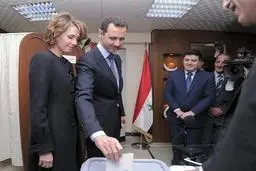 بشار اسد: در مبارزه با تروریسم و تحقق آشتی ملی قاطع عمل می‌کنیم