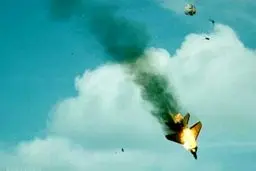 سقوط یک جنگنده در نزدیکی ترمینال اتوبوسرانی در کراچی، حداقل چهار کشته برجای گذاشت