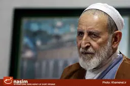 آیت‌الله یزدی: عنایت الهی بود که ذهن خبرگان به سمت آیت‌الله خامنه‌ای رفت