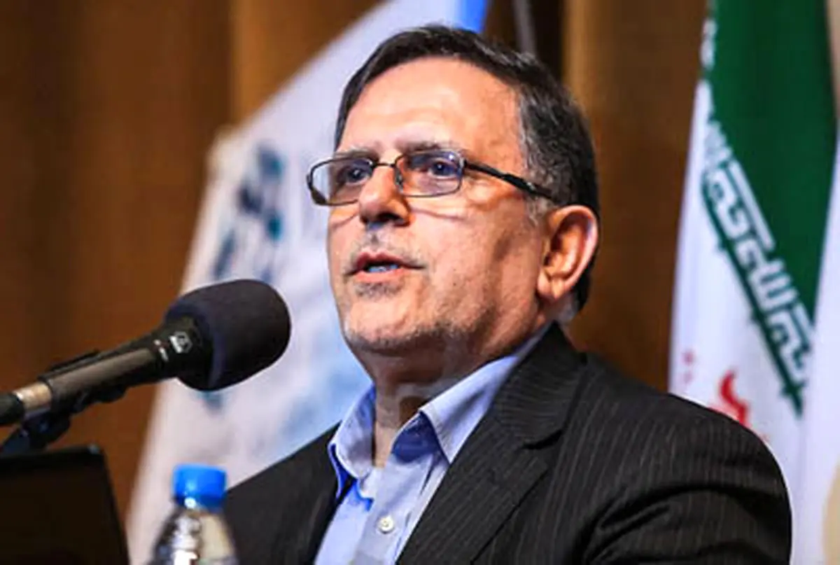 رئیس بانک مرکزی: نباید بانکداری بدون ربا را بانکداری اسلامی تصور کنیم