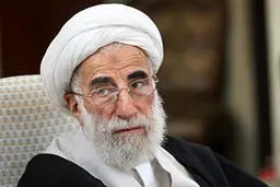 آیت الله جنتی: وضعیت از خطر گذشته است و باید منتظر باشیم در طول معالجه حالشان بهتر شود