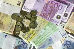 قیمت دلار در بازار افزایش یافت