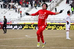 مهاجم فصل پیش تراکتورسازی تبریز: از استقلال به من زنگ زدند