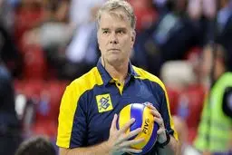 برناردو رزنده: نمی‌توانم پنج روز پس از شکست از ایران، تغییر زیادی در تیمم ایجاد کنم