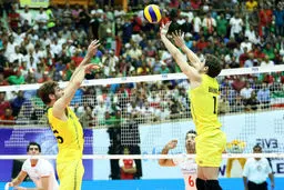 وزیر ورزش، دیدار تیم ملی والیبال برابر برزیل را از نزدیک تماشا می‌کند