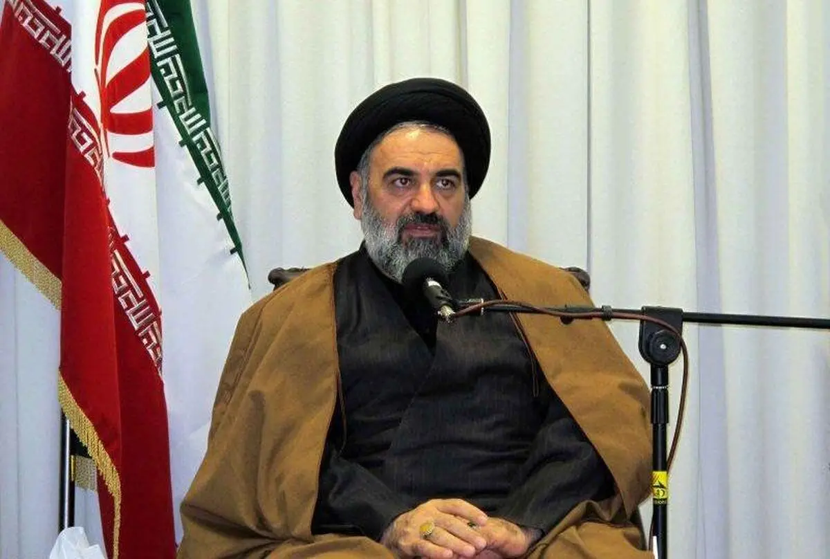 نماینده ولی فقیه در کردستان: برخی مسئولین تفکر سکولار دارند