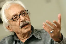 جمشید مشایخی: مردم سمت شبکه‌های بی‌هویت فارسی‌زبان آن طرف آب نروند