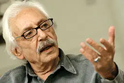 جمشید مشایخی: مردم سمت شبکه‌های بی‌هویت فارسی‌زبان آن طرف آب نروند