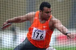 احسان حدادی در مسابقات پرتاب دیسک 