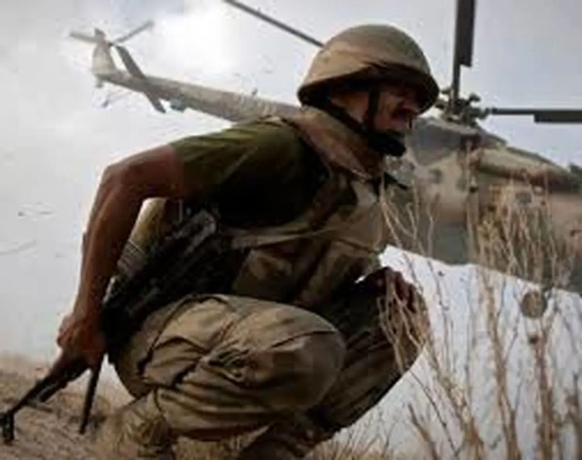 ارتش پاکستان مواضع گروه‌های شورشی را منهدم کرد