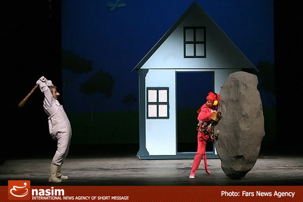 نمایش "رد پای صورتی" به نفع خیریه رعد روی صحنه می‌رود