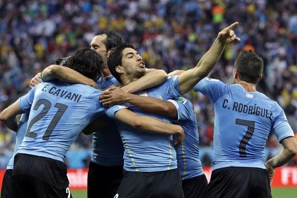 فیلم:: گل‌های دیدار تیم‌های اروگوئه و انگلیس