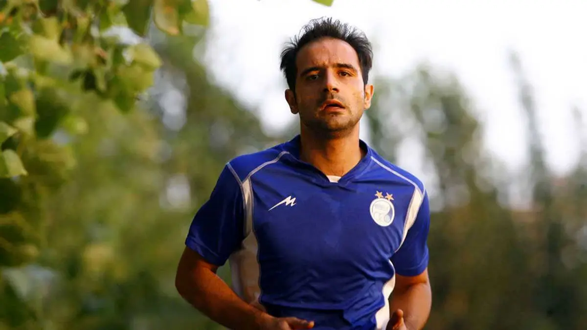 احمد جمشدیان: خیلی‌ها به دروغ گفتند در لیست مازاد استقلال هستم