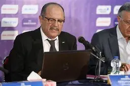 ناظر فدراسیون جهانی والیبال (FIVB) در نماز جمعه تهران شرکت کرد